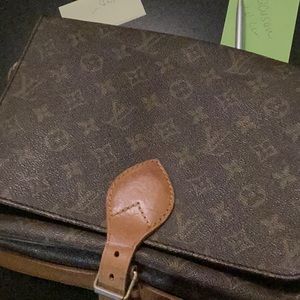 Preloved LV GM Cartochurie crossbody bag